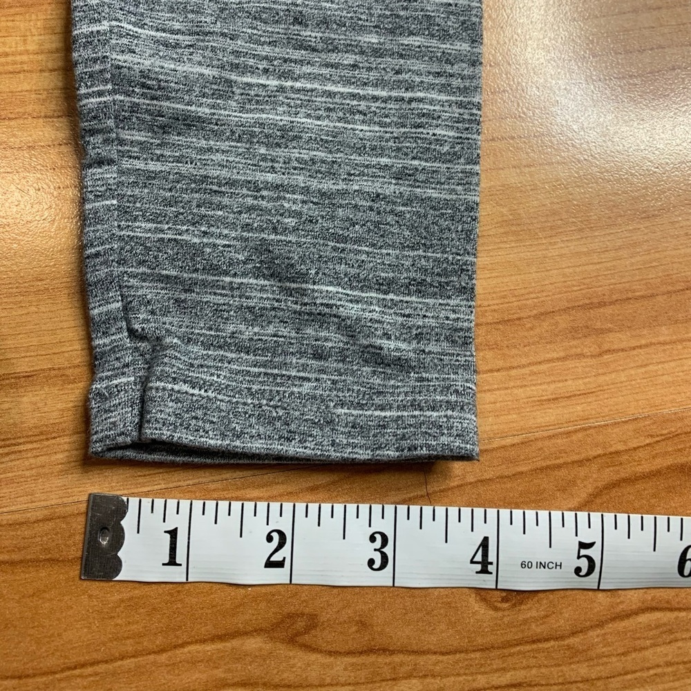 💜 Garage Grey Space Dye Mid-Rise Leggings - Size M - Picture 8 of 8